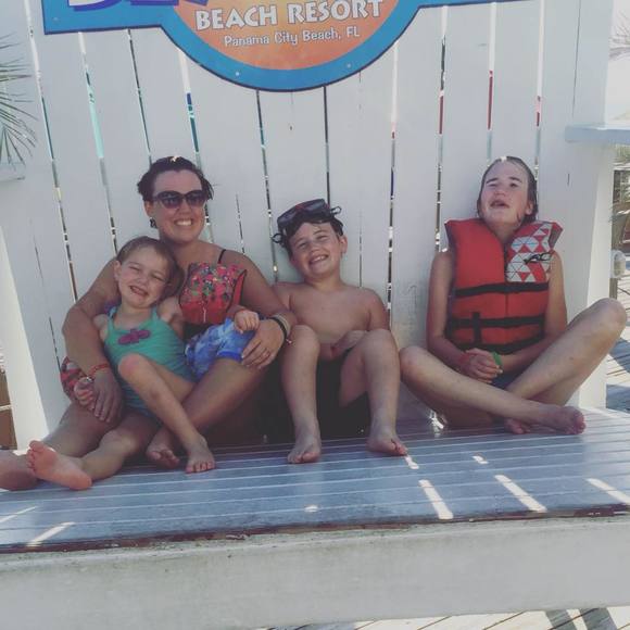 Meet your Posher, Christy - Picture 1 of 1